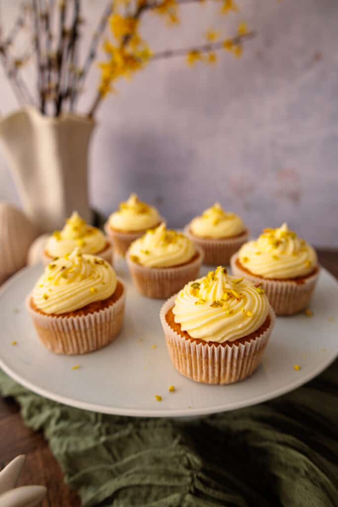 Rübli Cupcakes mit Frischkäse-Frosting