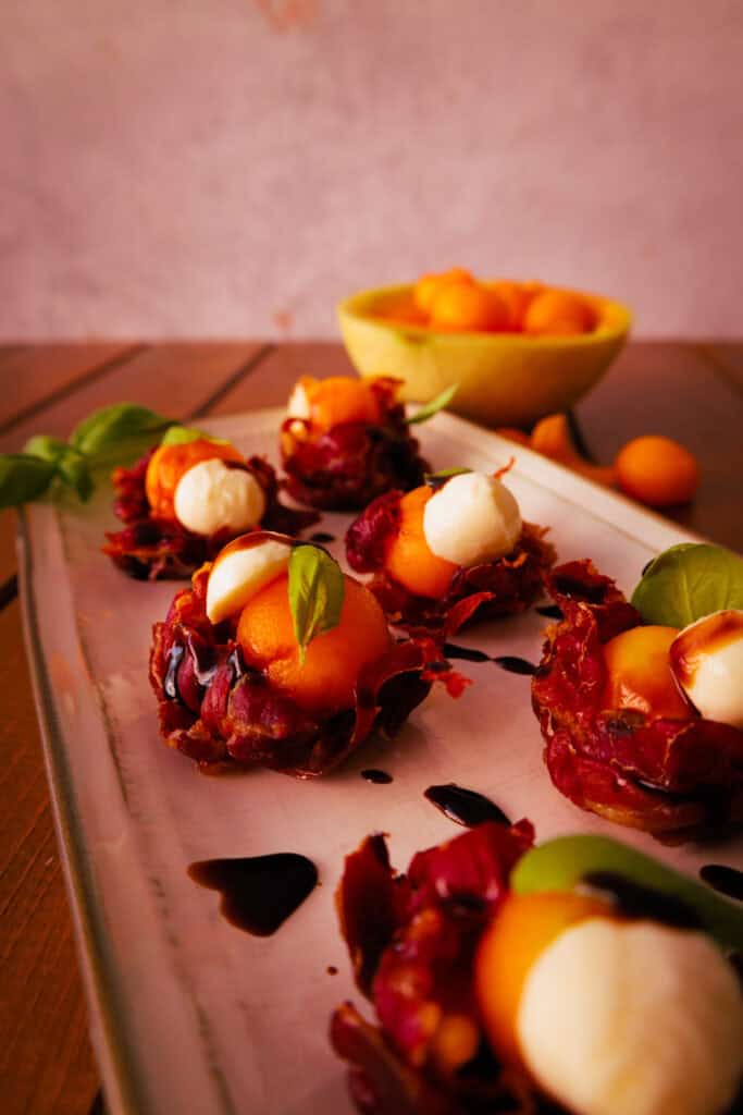 Schinken-Melonen-Mozzarella-Körbchen