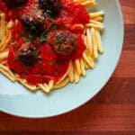 Hackbällchen mit Tomatensoße