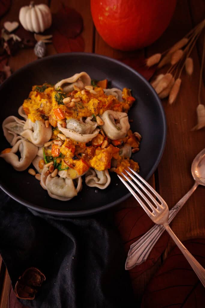 Tortellini in Kürbissauce