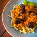 Hackbällchen in einer cremigen Tomaten-Sahne-Soße
