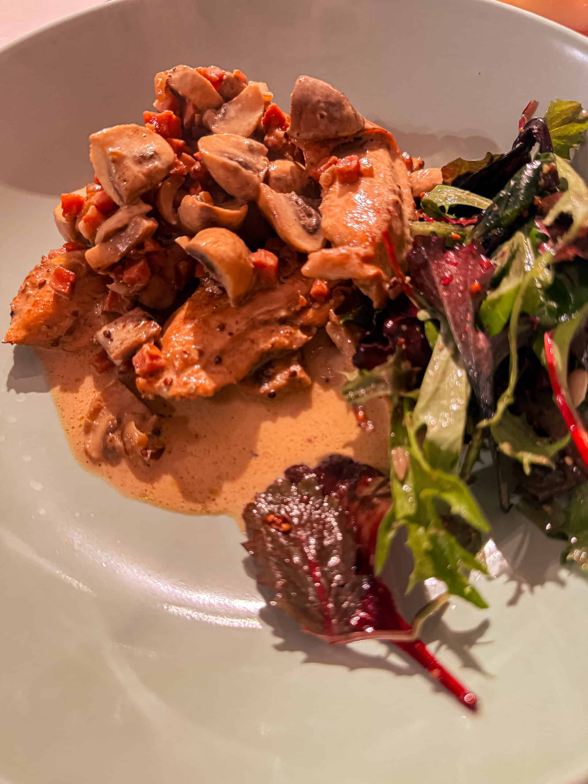 Mehr über den Artikel erfahren Hähnchenbrustfilet in Pilzrahmsoße