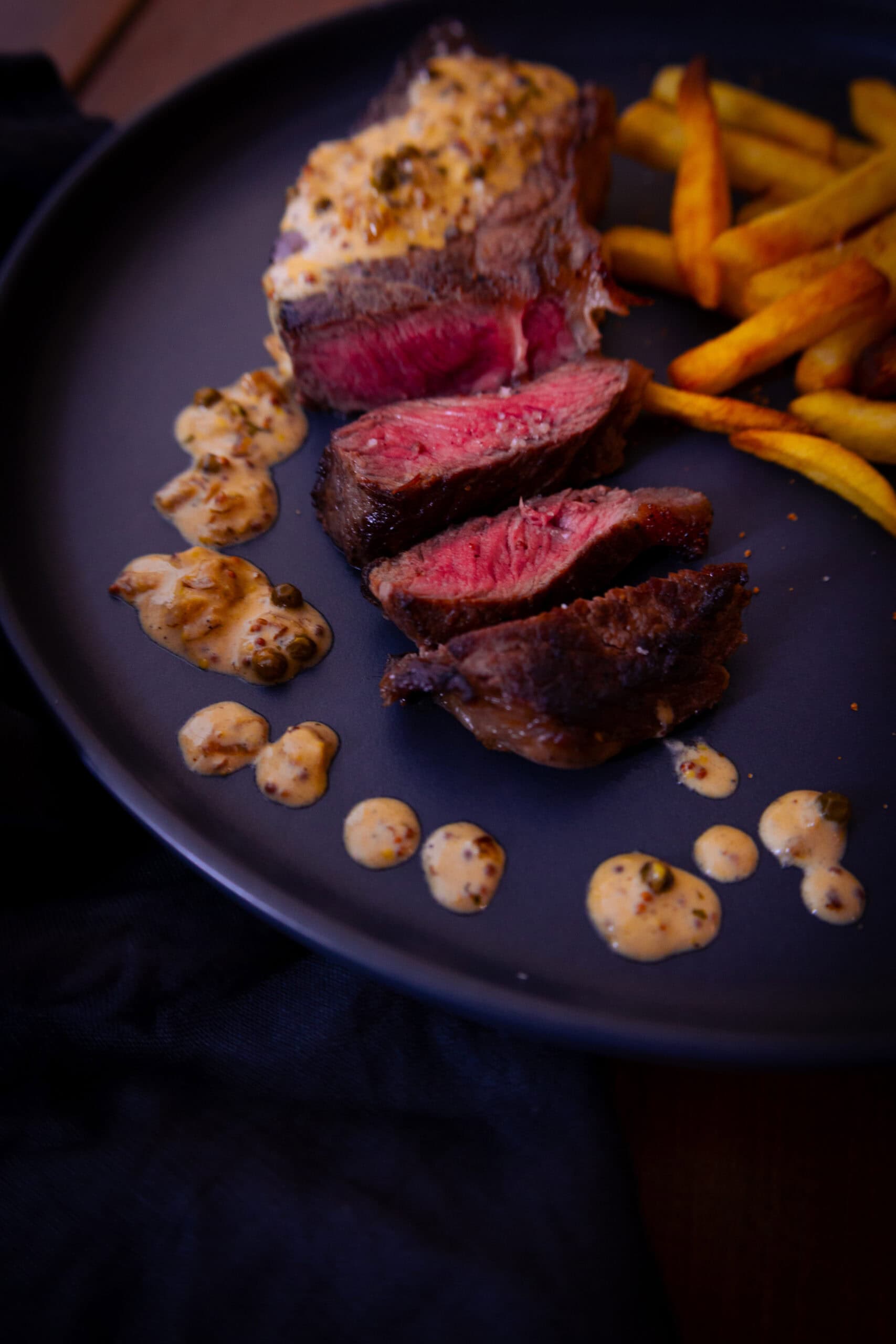 Steak mit grüner Pfeffersauce