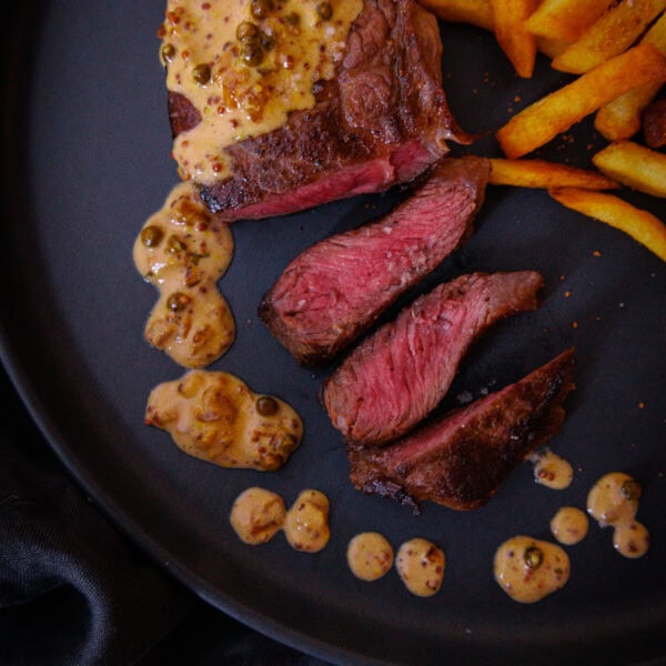 Steak mit grüner Pfeffersauce