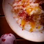 Gefrorener Pfirsich mit Joghurt und Honig