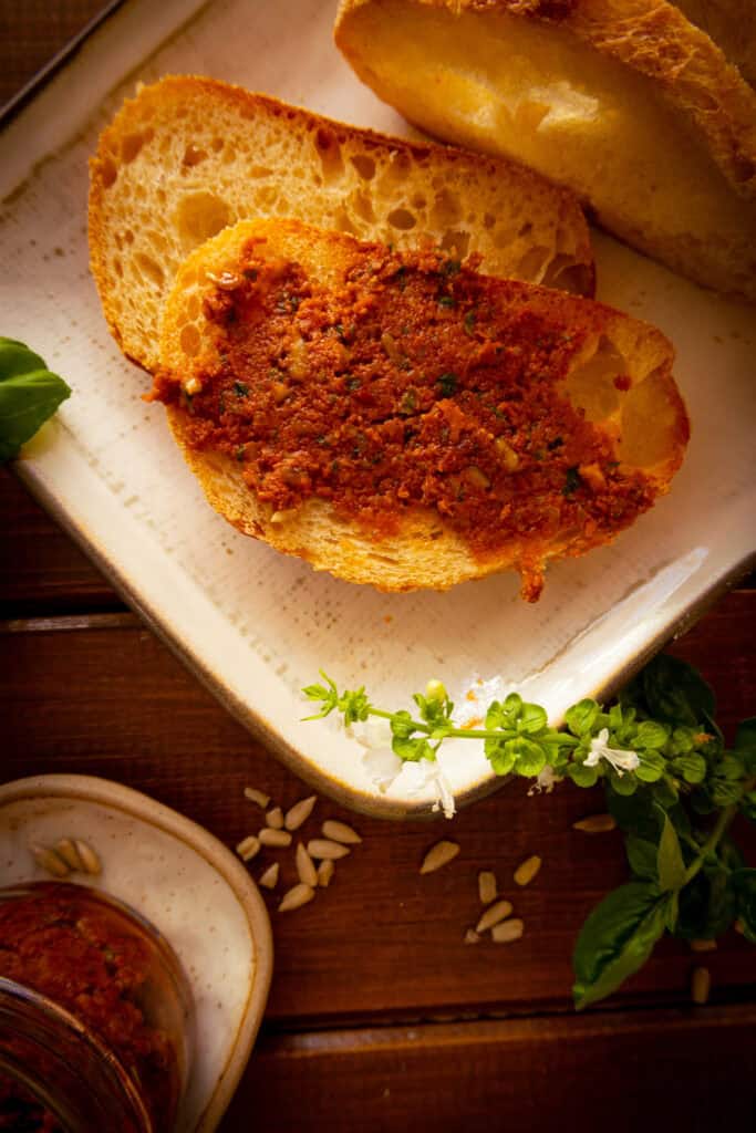 Rotes Tomatenpesto