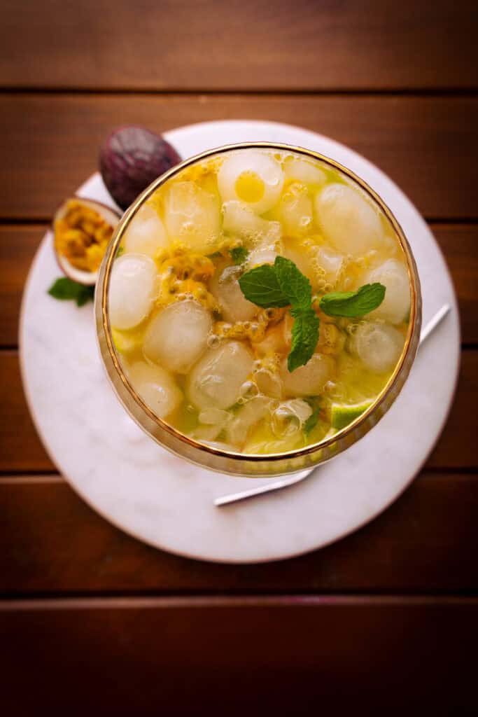 Alkoholfreier Mojito mit Maracuja