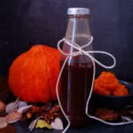 Pumpkin Spice Sirup in Glasflasche – herbstlicher Kaffeesirup selber gemacht