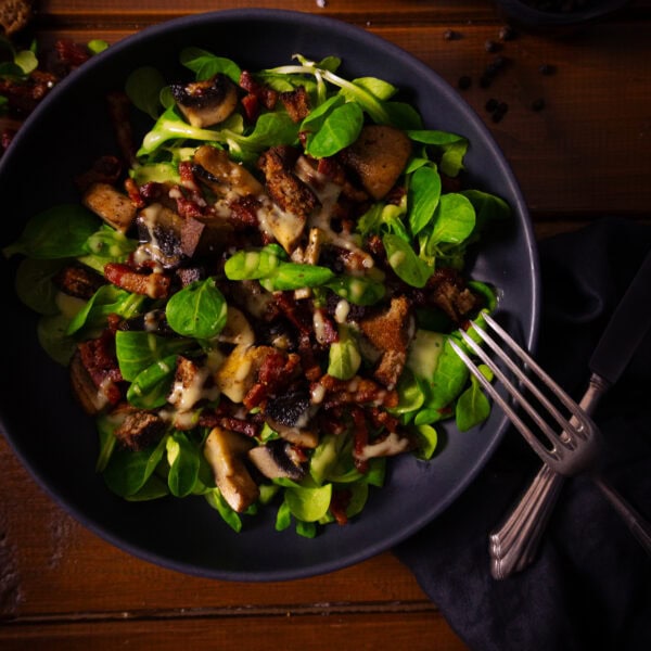 Feldsalat mit Kartoffeldressing lauwarm