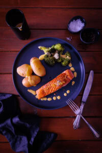 Lachs mit Brokkoli und Kartoffeln – in 30 Min. fertig