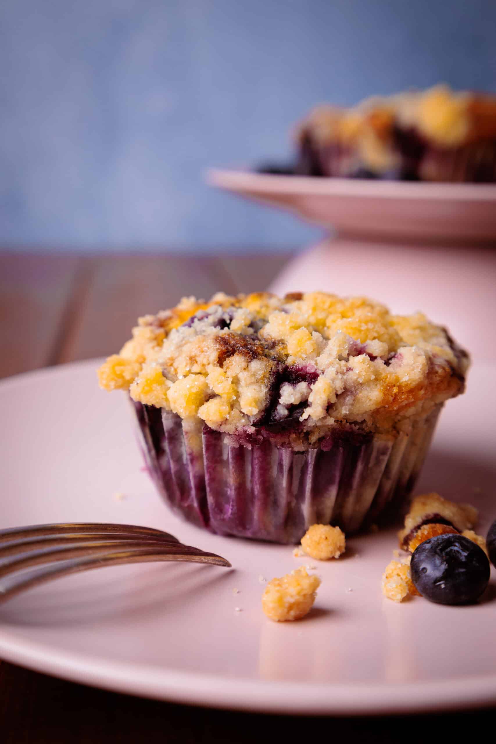 Saftige Blaubeer-Muffins mit Streuseln