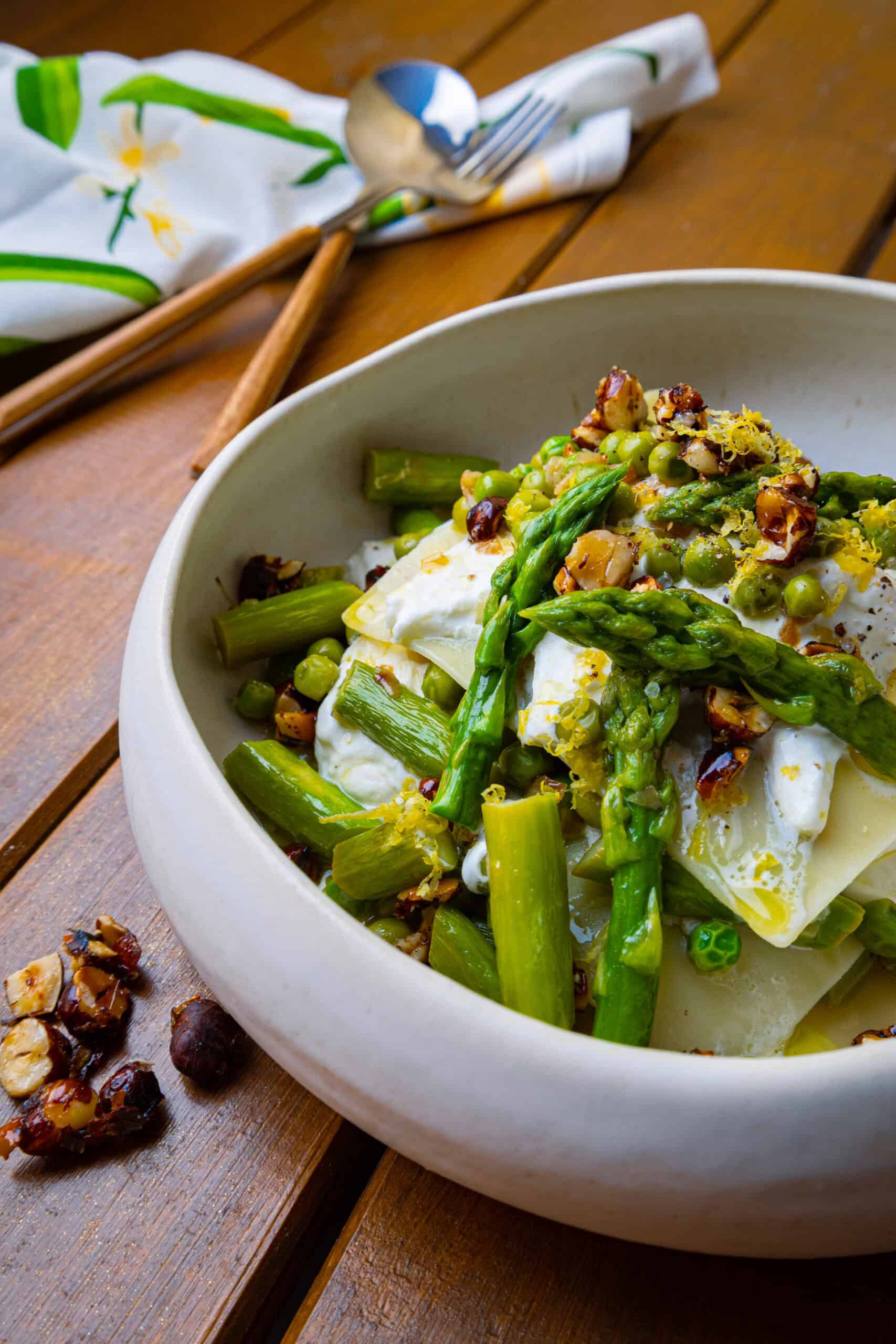 Frühlings Pasta mit grünem Spargel und Burrata – cremig, frisch & einfach