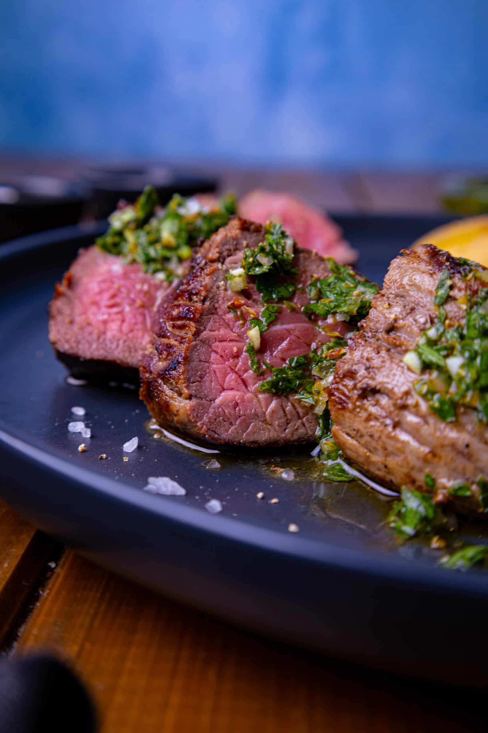 Steak mit Chimichurri und Salzkartoffeln