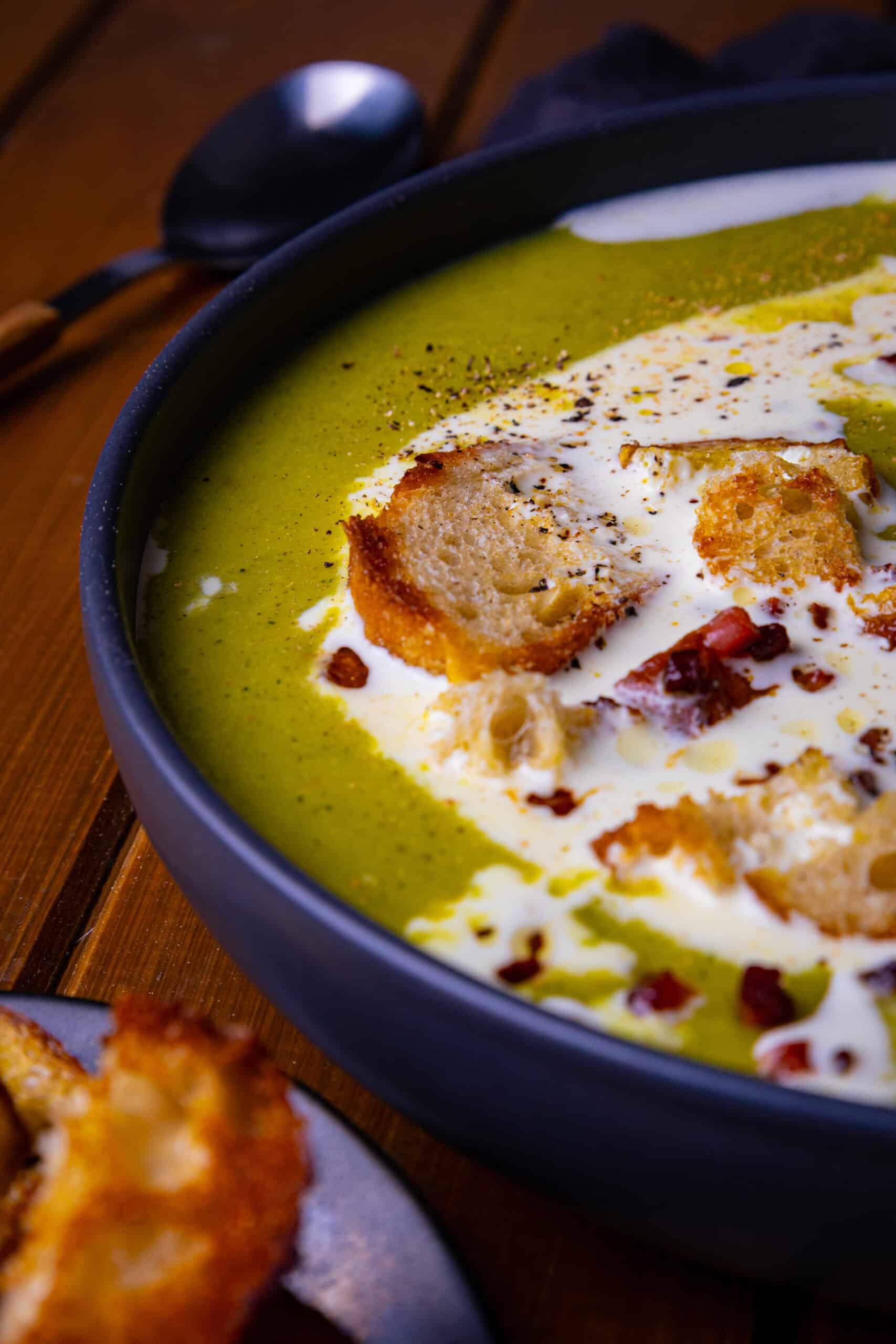 Brokkolisuppe – einfach & cremig